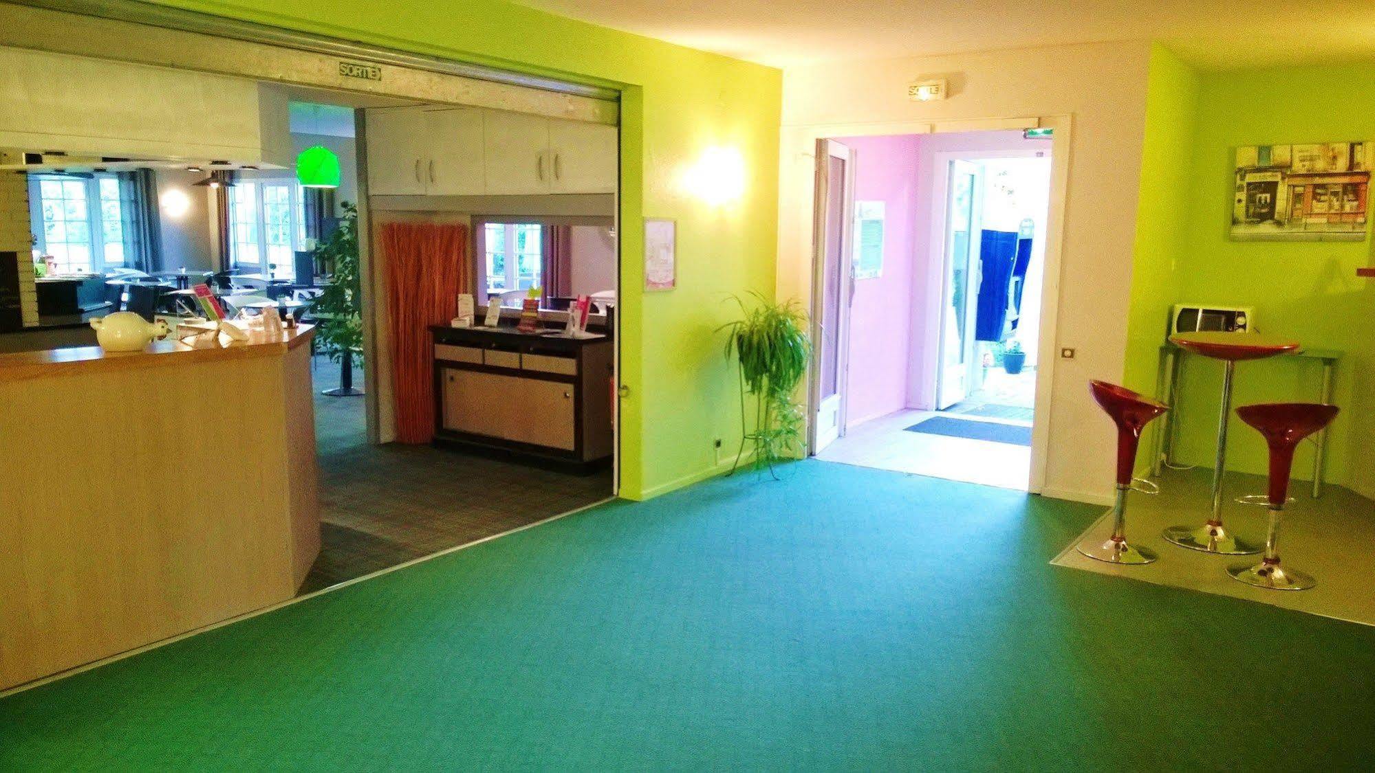 Contact Hotel ALYS Bourg en Bresse Ekinox Parc Expo Montagnat Eksteriør billede